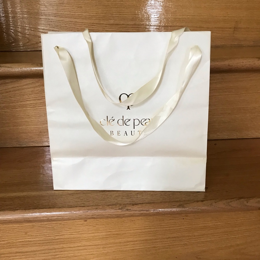 Cle De Peau shopping bag
